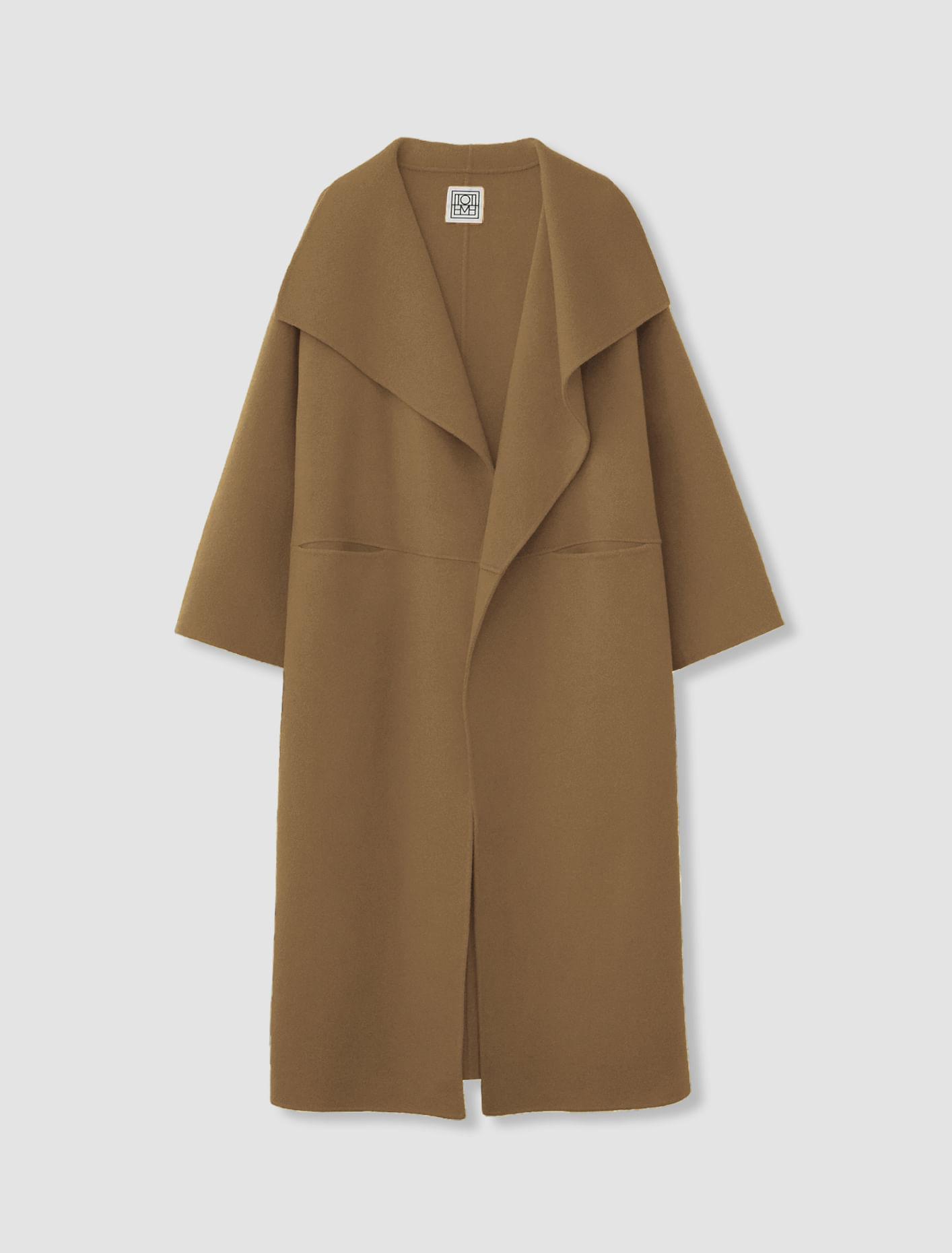 Signature Wool And Cashmere Coat In Camel Product Image