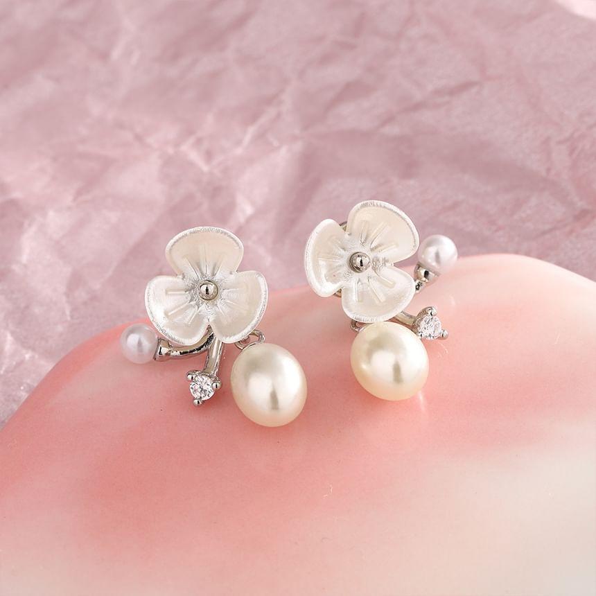 Flower Faux Pearl Rhinestone Stud Earring Product Image