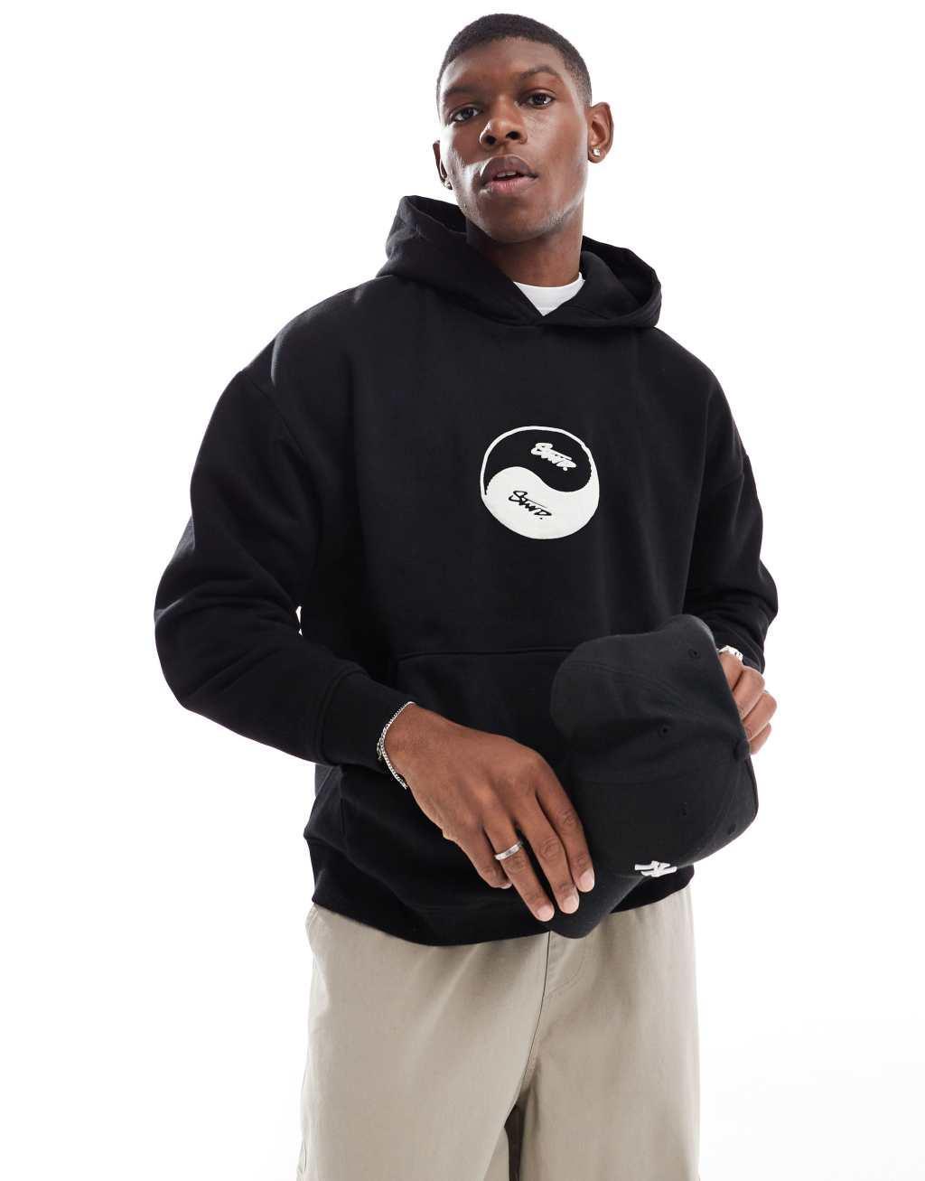 Pull&Bear stwd Yin & Yang back printed hoodie in black Product Image