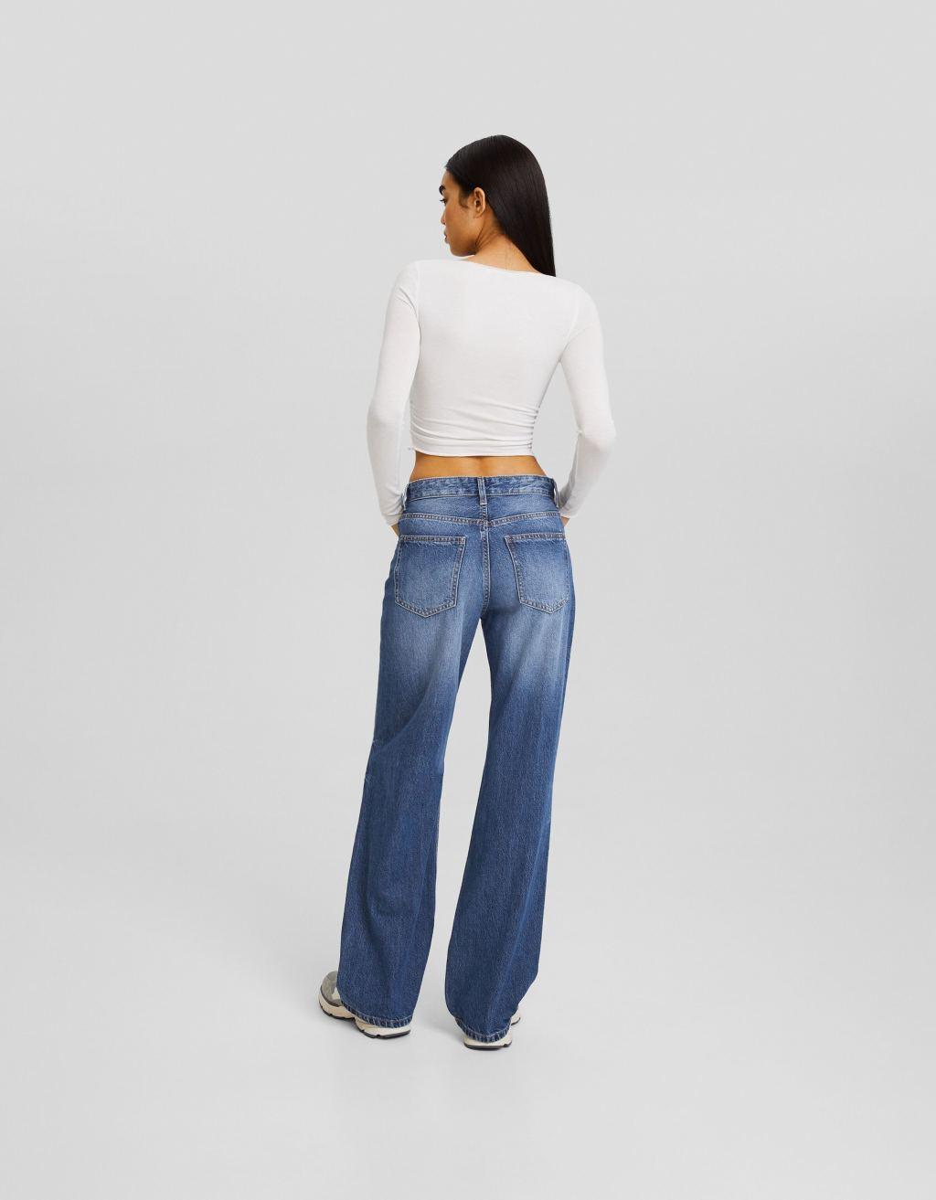 Bershka 90s wide leg ripped jeans in indigo wash Product Image