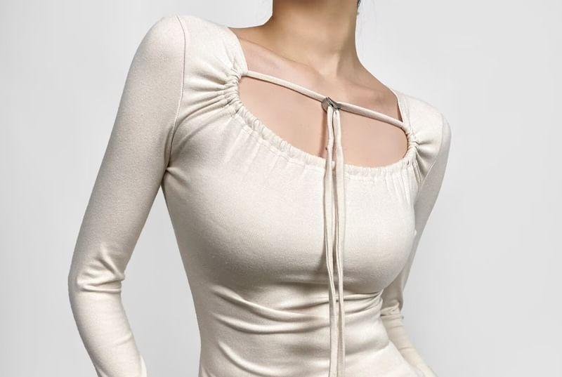 Long-Sleeve Scoop Neck Plain Top Product Image