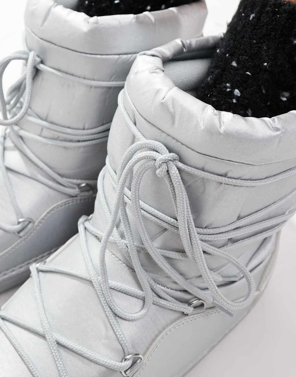 SEQWL snow boots in silver Product Image