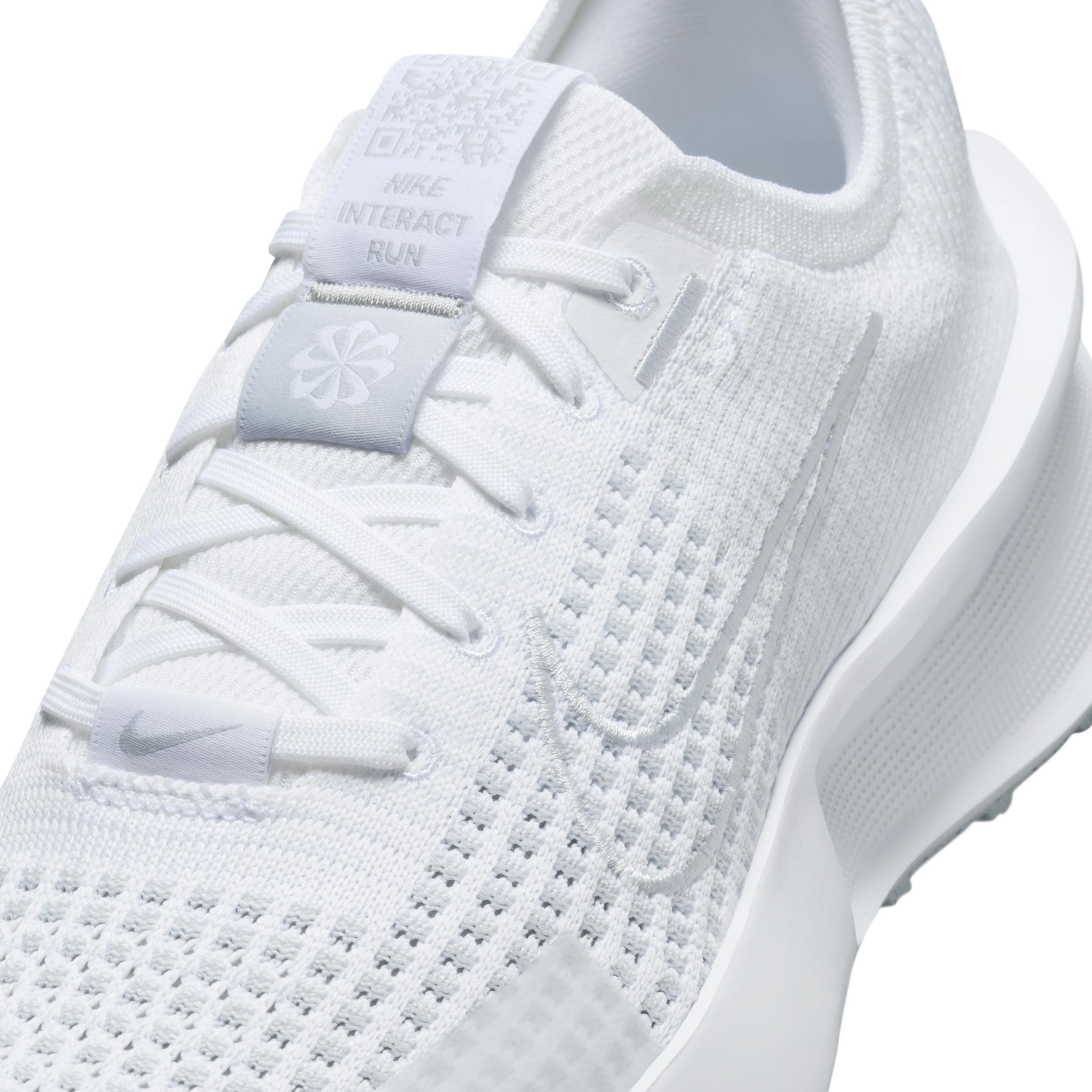 Nike Womens Interact Run Road Running Shoes Product Image