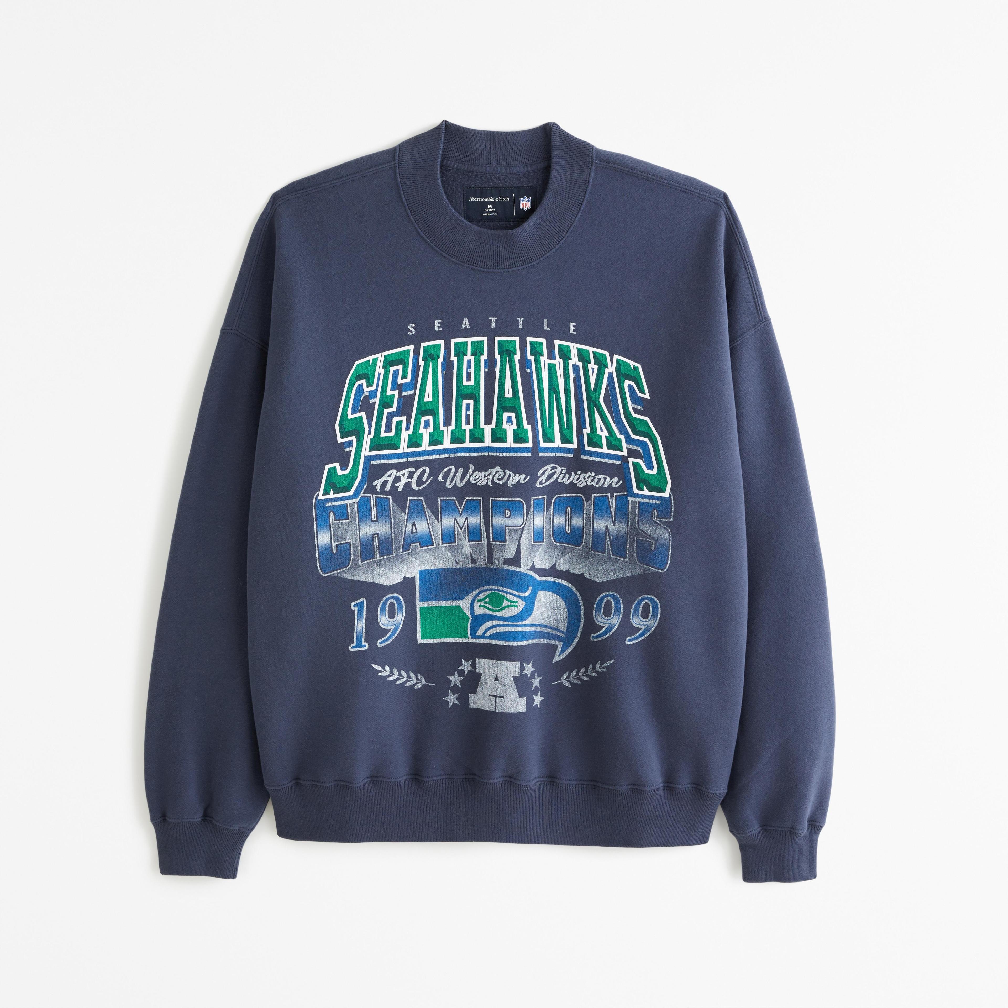 Tennessee Titans Graphic Crew Sweatshirt Product Image