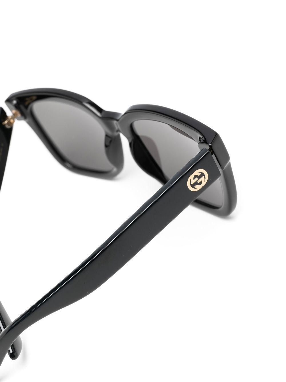 Oversize-frame Sunglasses In Black Product Image