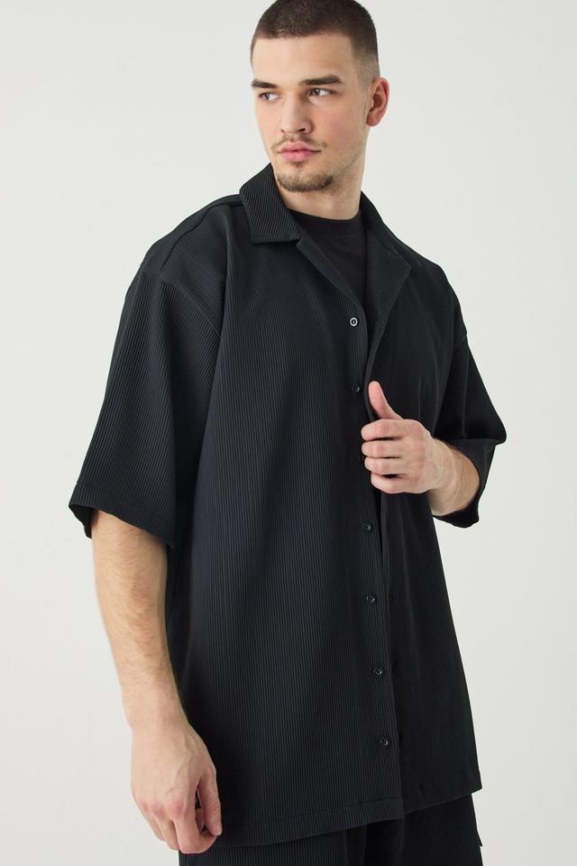 Tall Short Sleeve Oversized Revere Pleated Shirt | boohooMAN USA Product Image