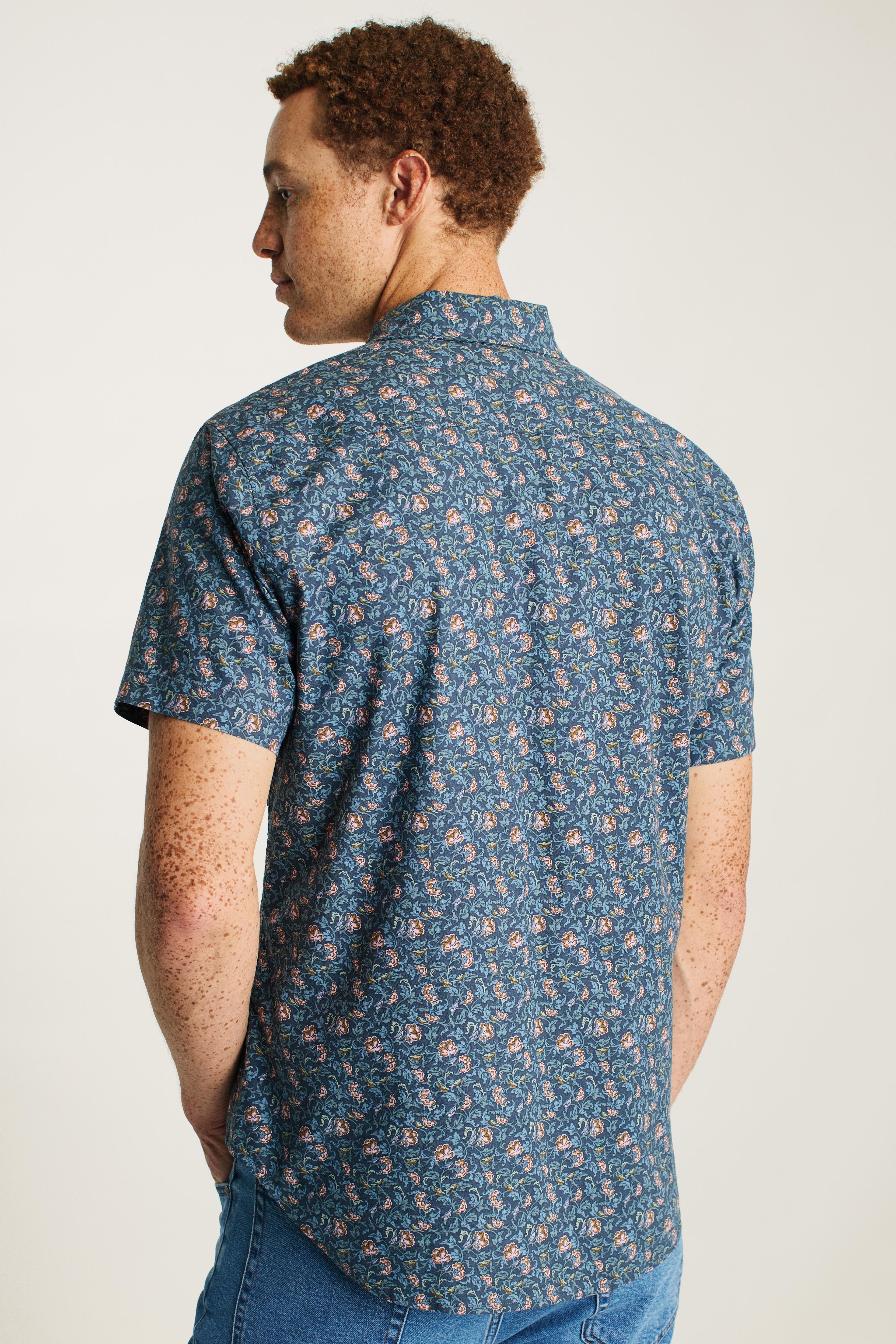 Riviera Short Sleeve Shirt Product Image