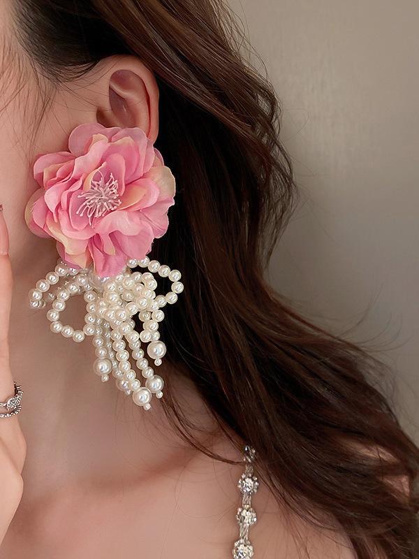 Flower Shape Geometric Tasseled Drop Earrings Product Image