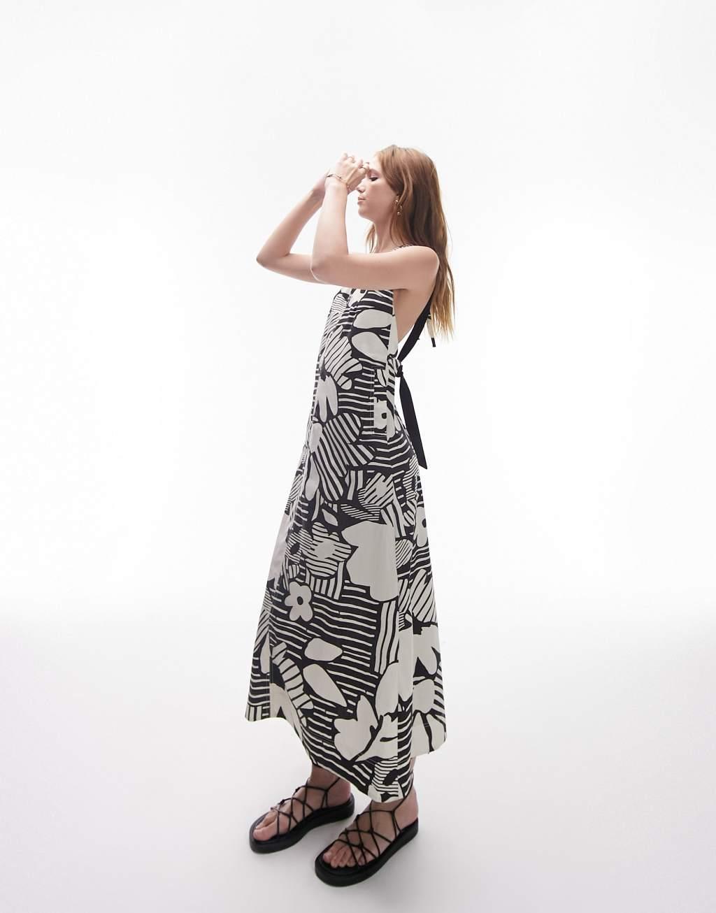 Topshop poplin chuck on strap back midi pinny dress in bold mono floral Product Image