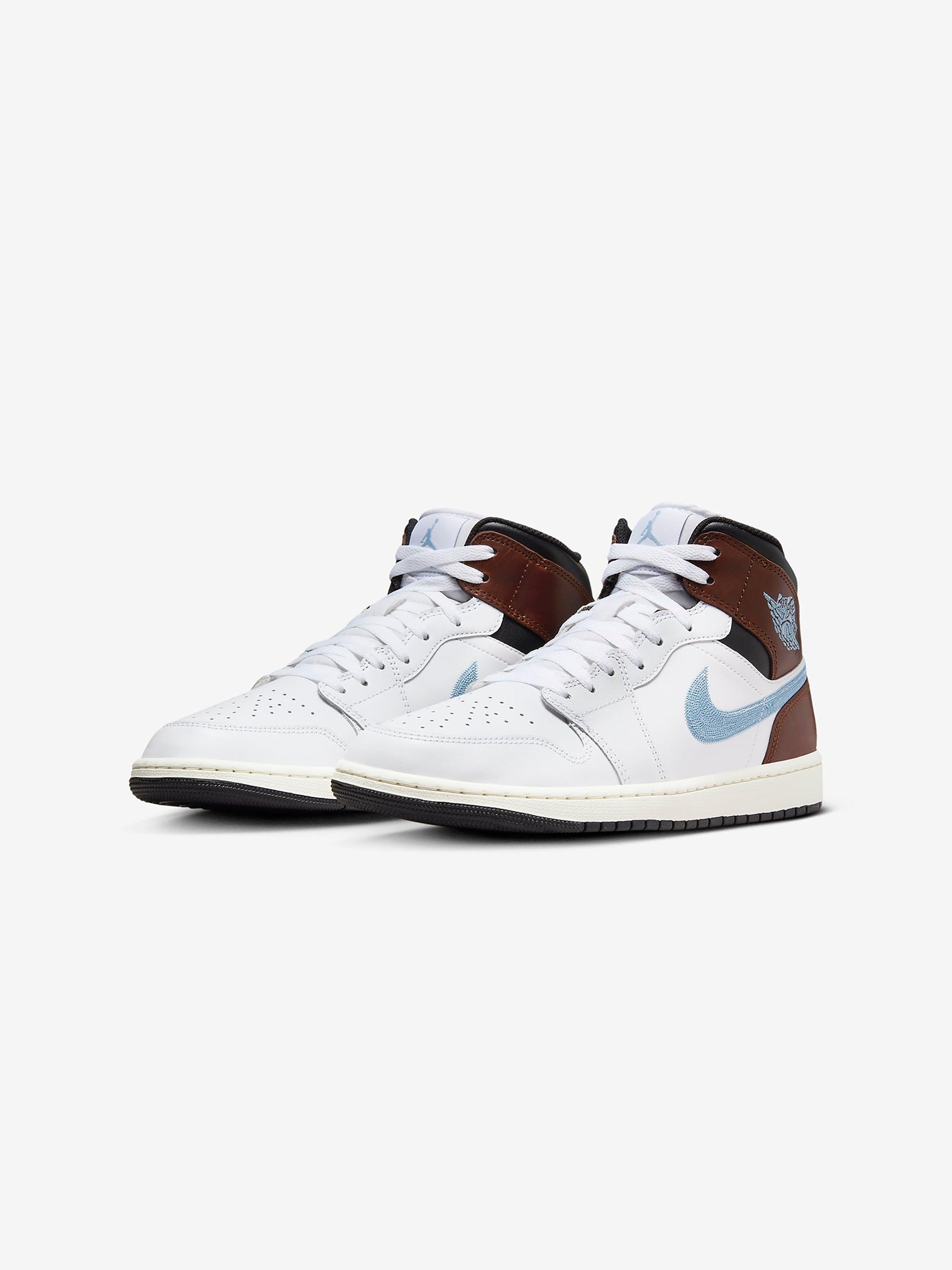 Air Jordan 1 Mid SE (White/Blue/Grey/Black/Sail) Product Image