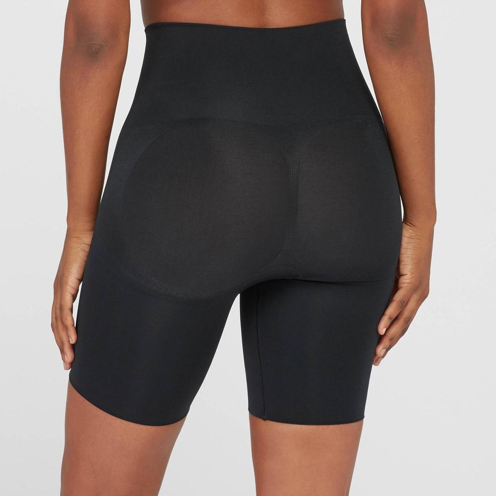 ASSETS by SPANX Womens Remarkable Results Mid-Thigh Shaper - Black M Product Image