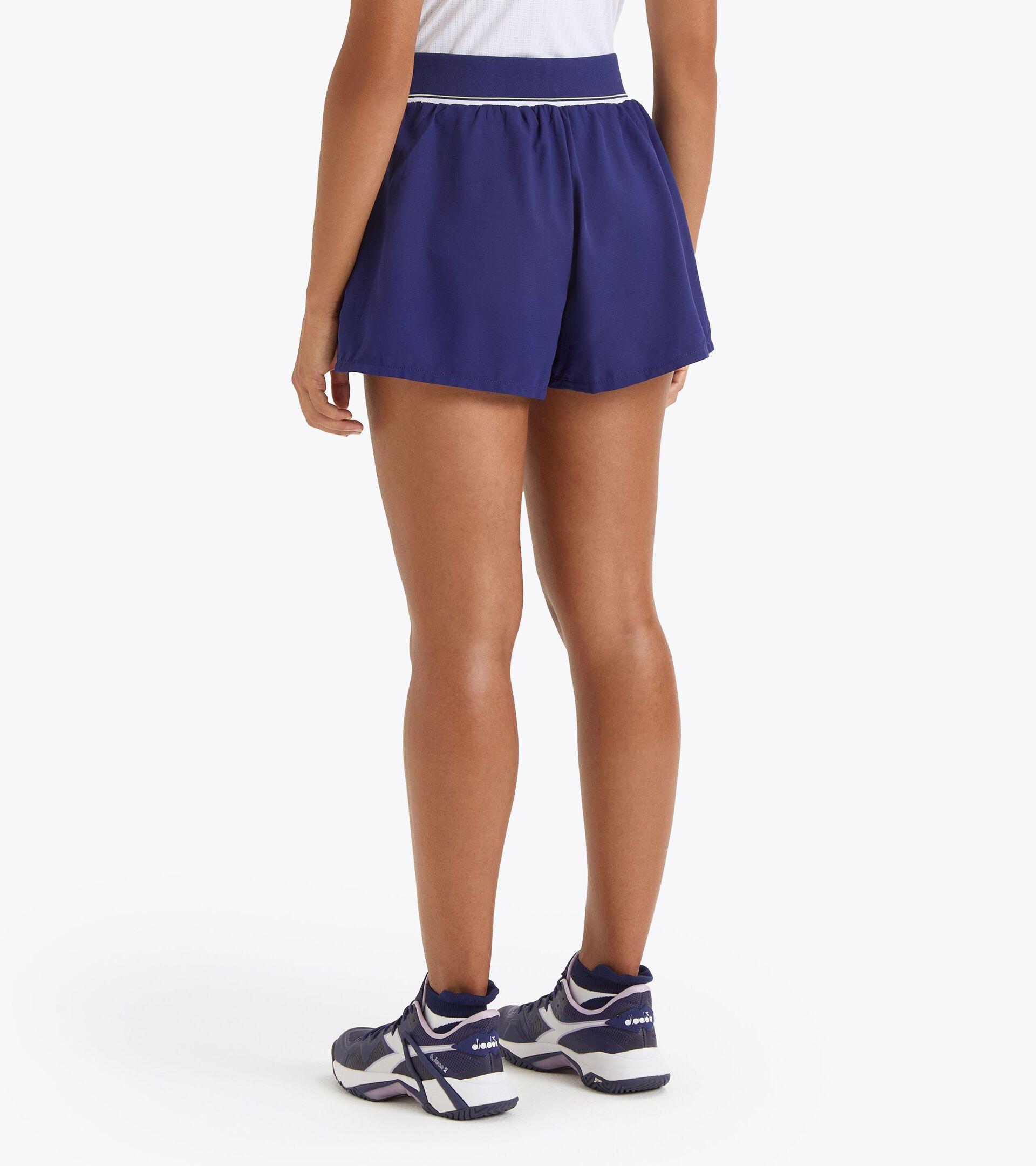 L. SKORT ICON Product Image