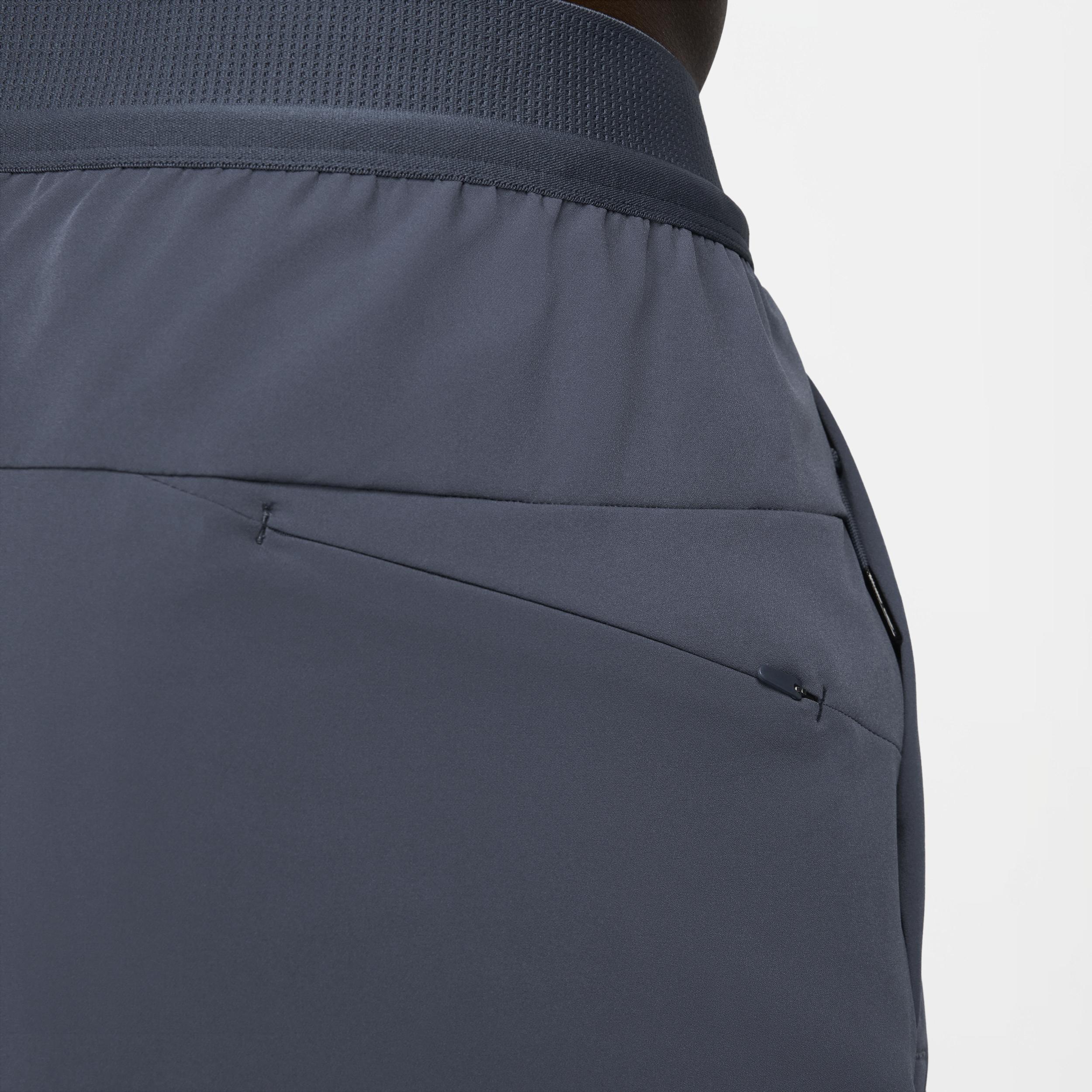 Nike Men's A.P.S. Dri-FIT 6" Versatile Shorts Product Image