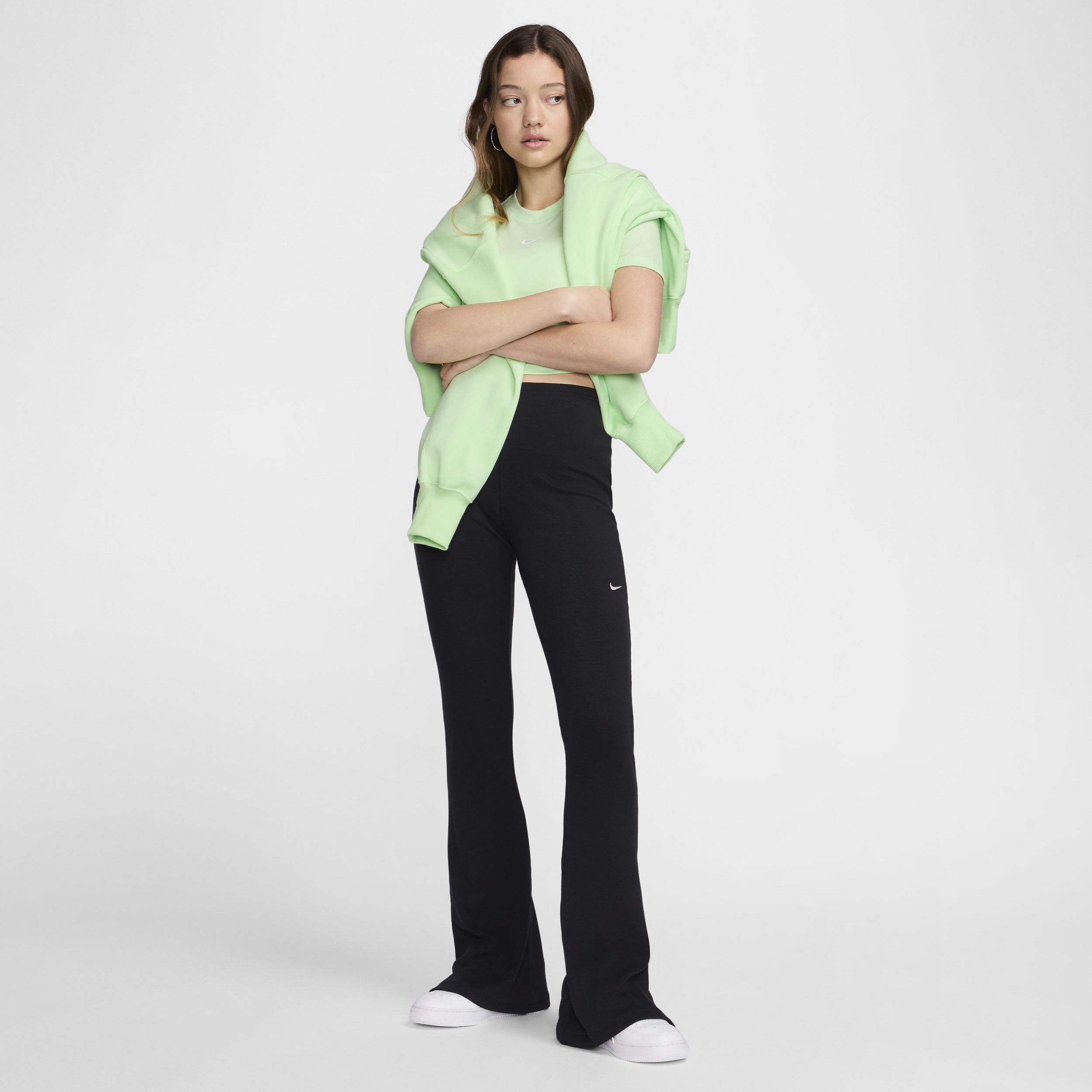 Women's Nike Sportswear Essential Slim Cropped T-Shirt Product Image