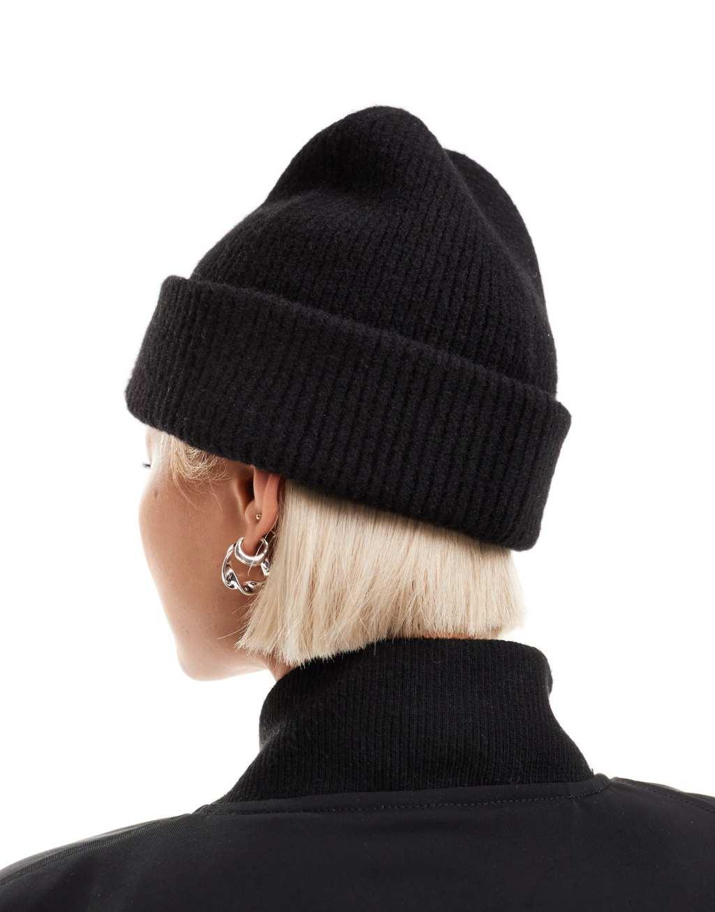 Monki ribbed beanie hat in black Product Image