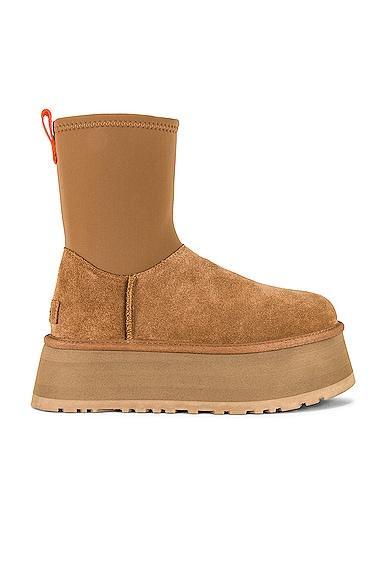 UGG Classic Dipper Boot in Brown Product Image