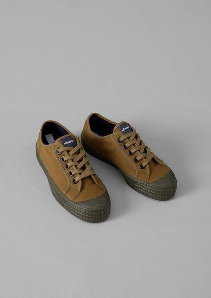 Novesta Waxed Cotton Canvas Plimsolls | Bark product image