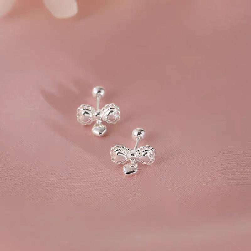 Bow Stud Earring Product Image