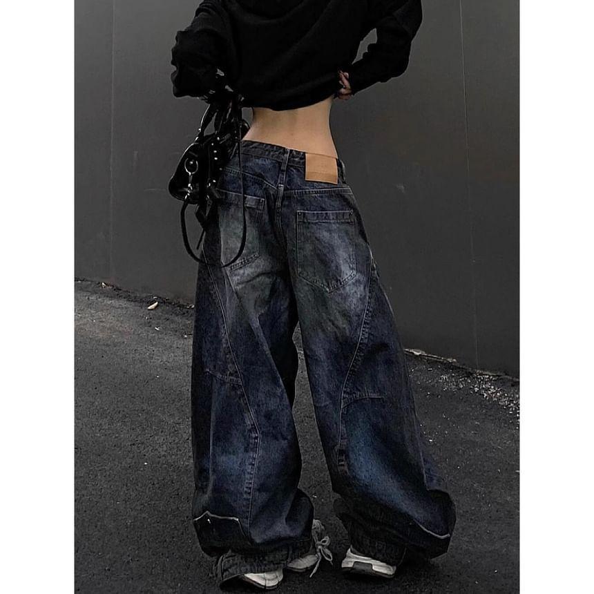 Low Rise Washed Loose-Fit Wide-Leg Jeans Product Image