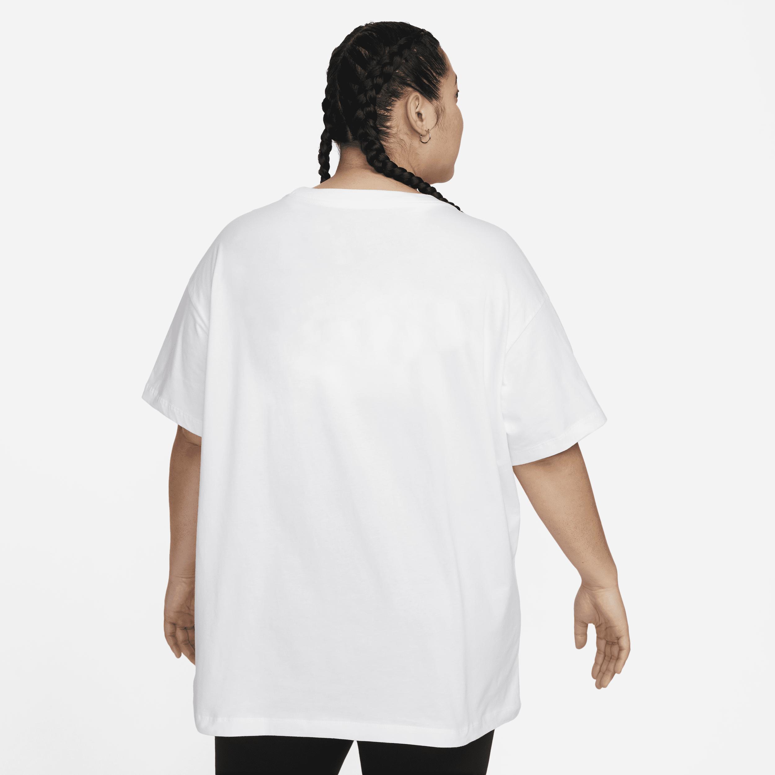 Women's Nike Sportswear Essential T-Shirt (Plus Size) Product Image