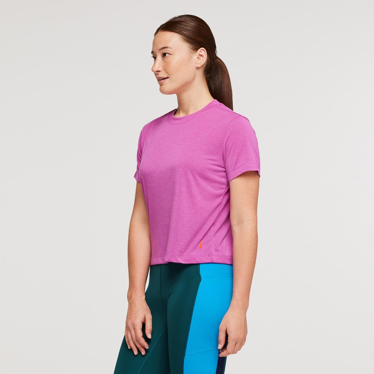 Paseo Travel Crop T-Shirt - Women's Female Product Image