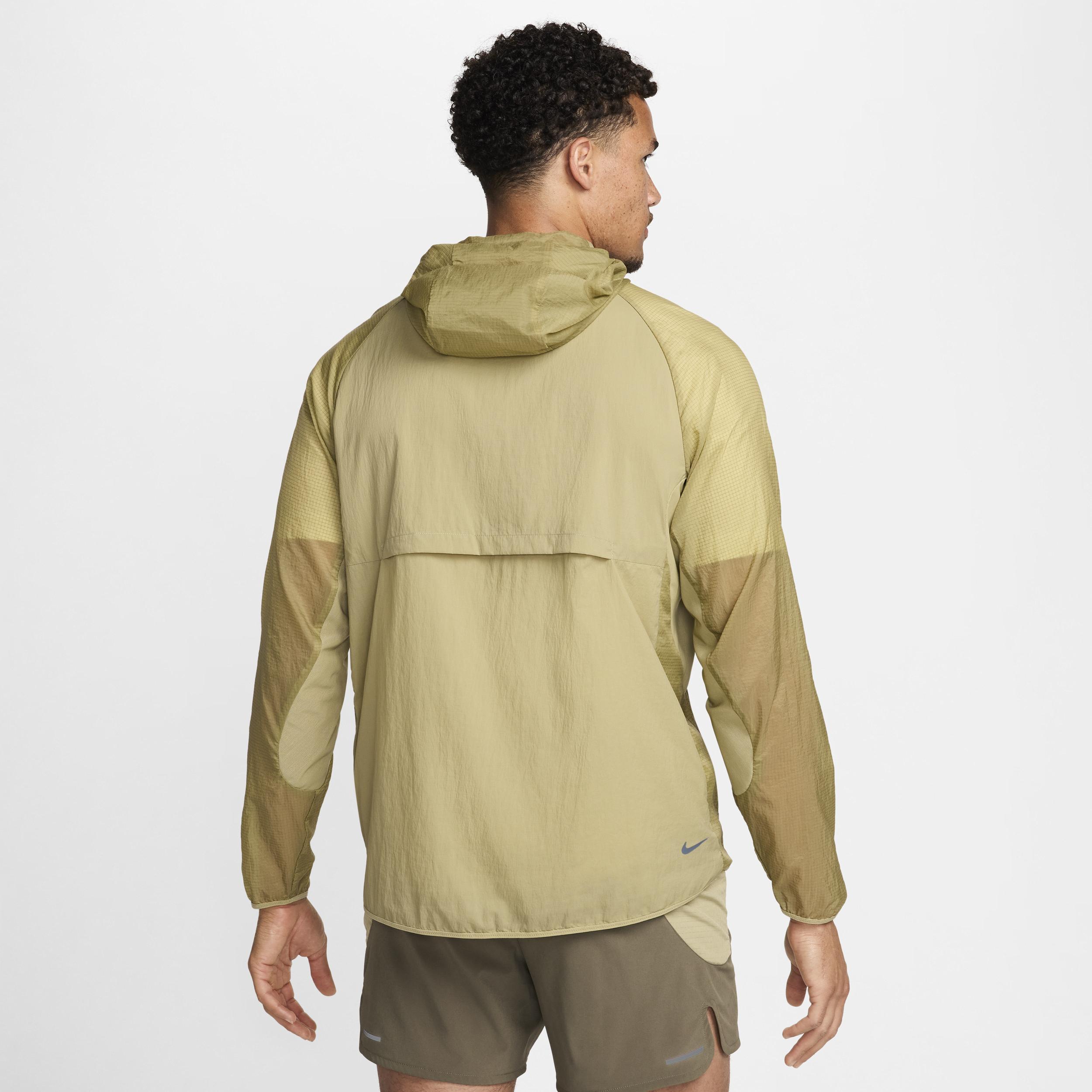 Nike Men's Trail Aireez Running Jacket Product Image