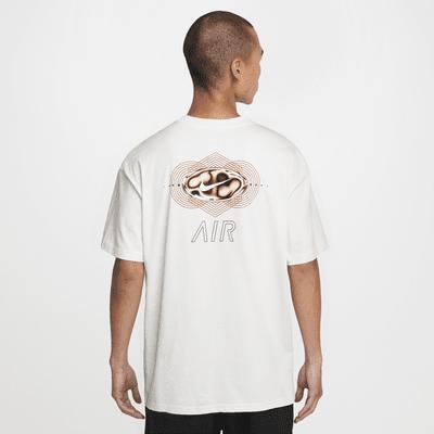 Nike Sportswear Men's Max90 T-Shirt Product Image