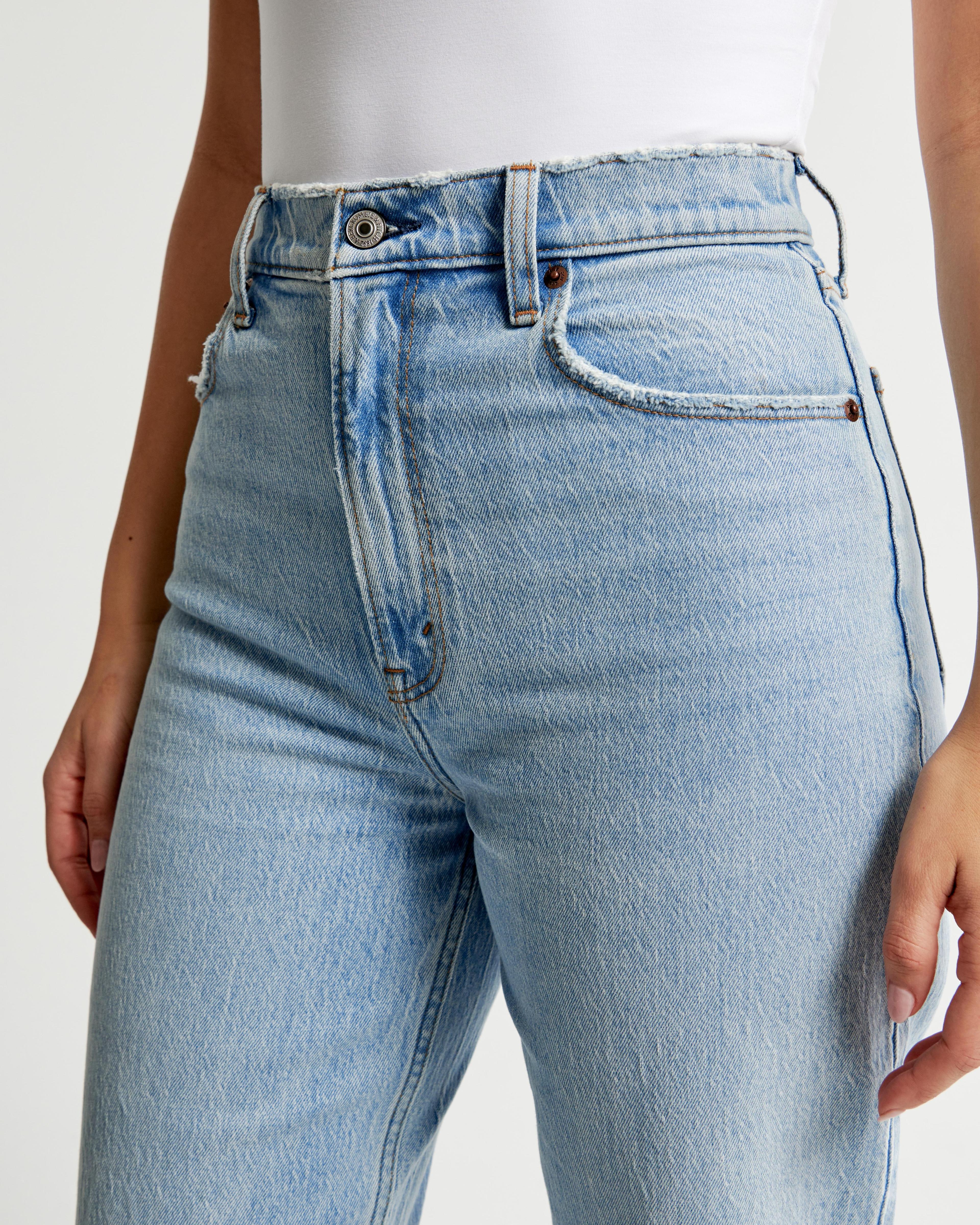 Curve Love Ultra High Rise 90s Straight Jean Product Image