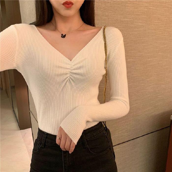 V-Neck Long Sleeve Plain Ribbed Knitted Top Product Image