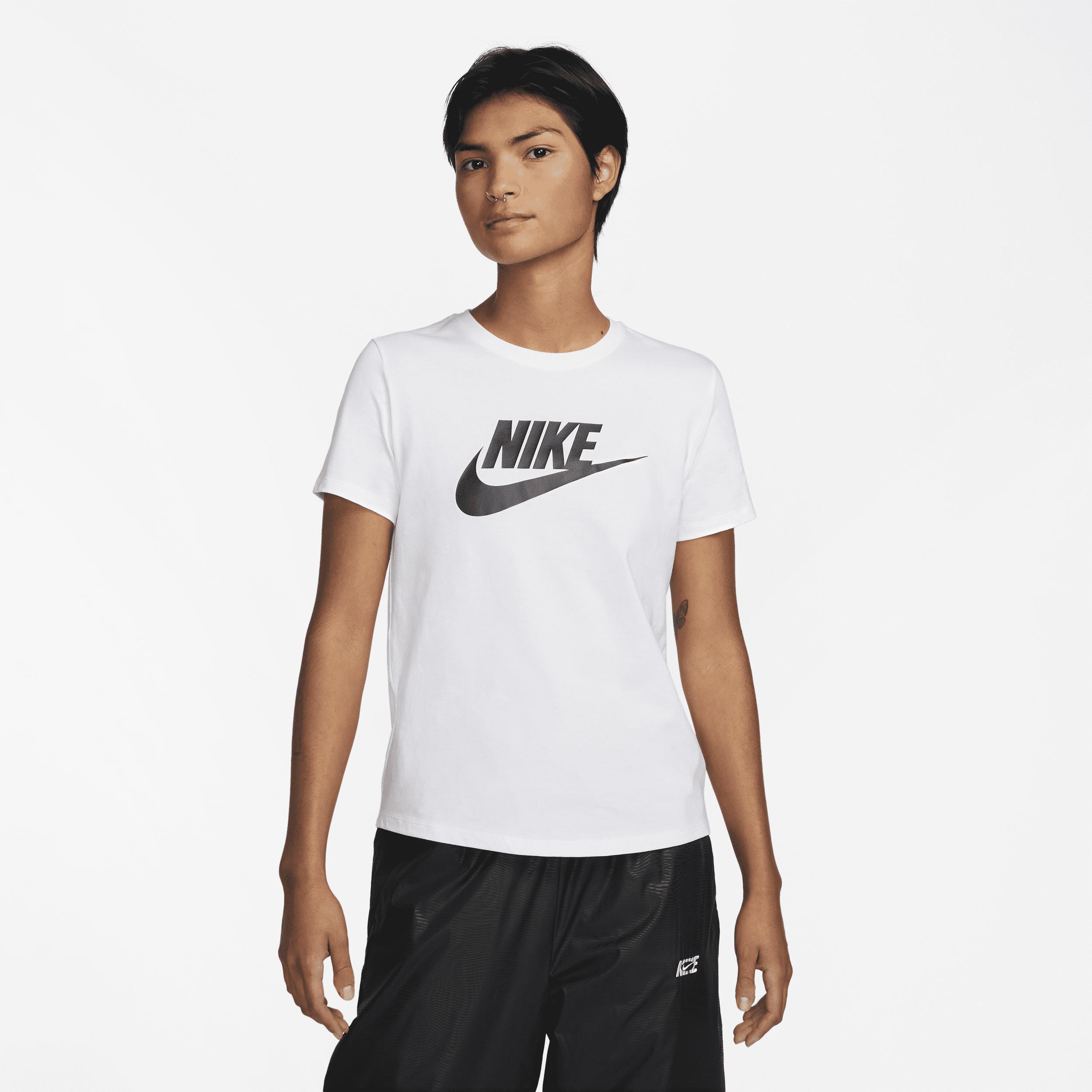 Nike Essential T-shirt Product Image