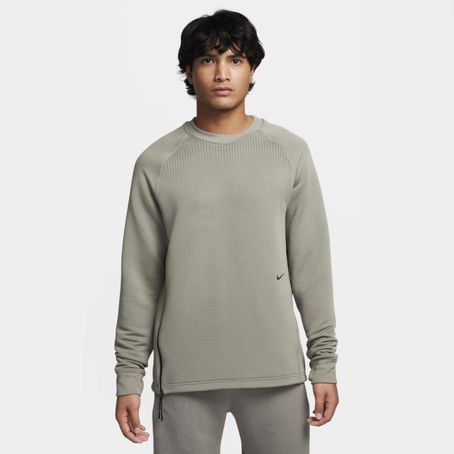 Nike Men's A.P.S. Therma-FIT ADV Versatile Crew Product Image