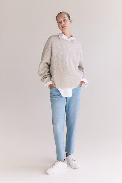 MAMA Straight Ankle Jeans Product Image