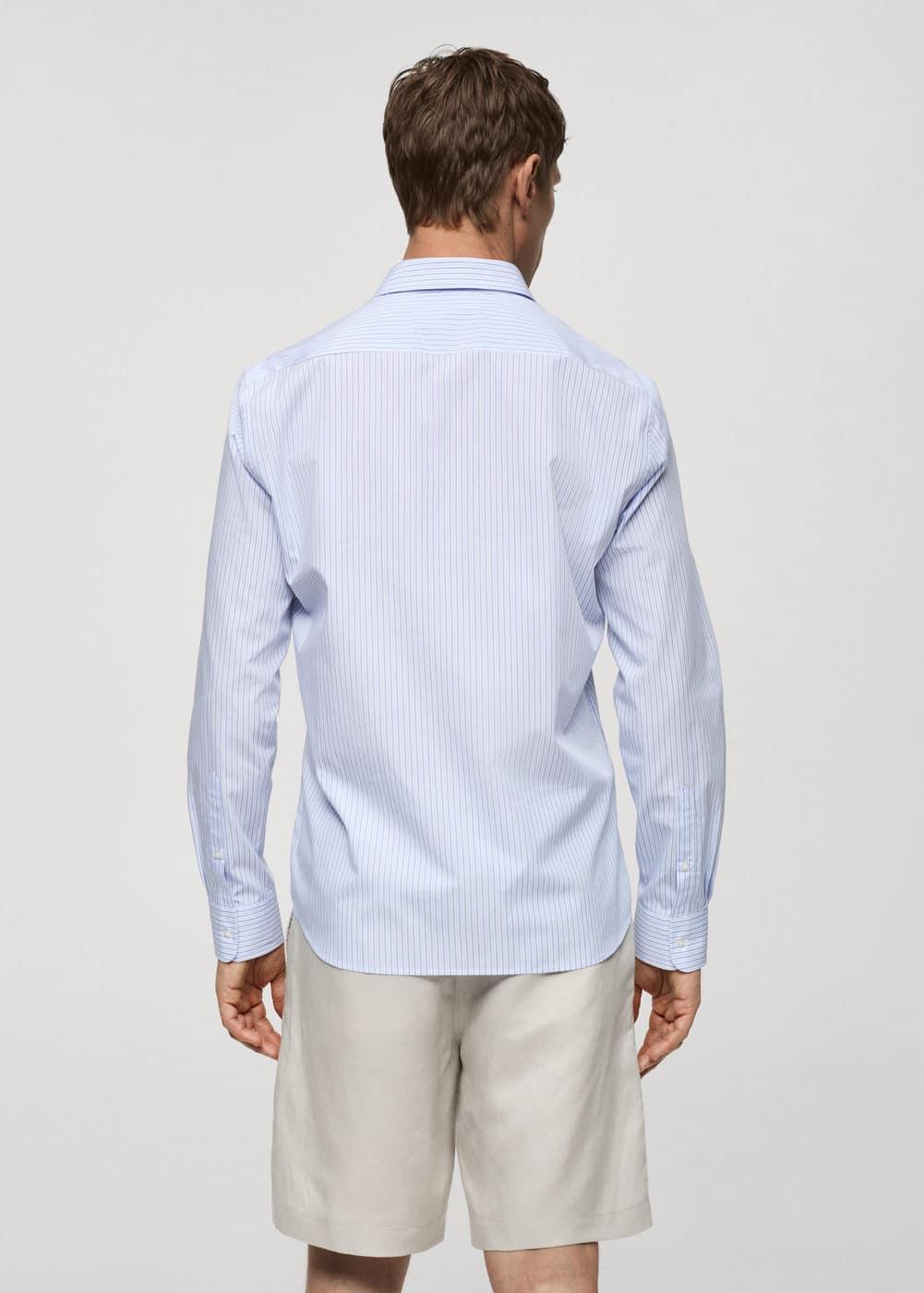 Regular-fit striped 100% cotton shirt - Men | MANGO USA Product Image