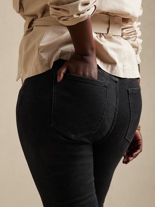 Curvy Mid-Rise Skinny Jean Product Image