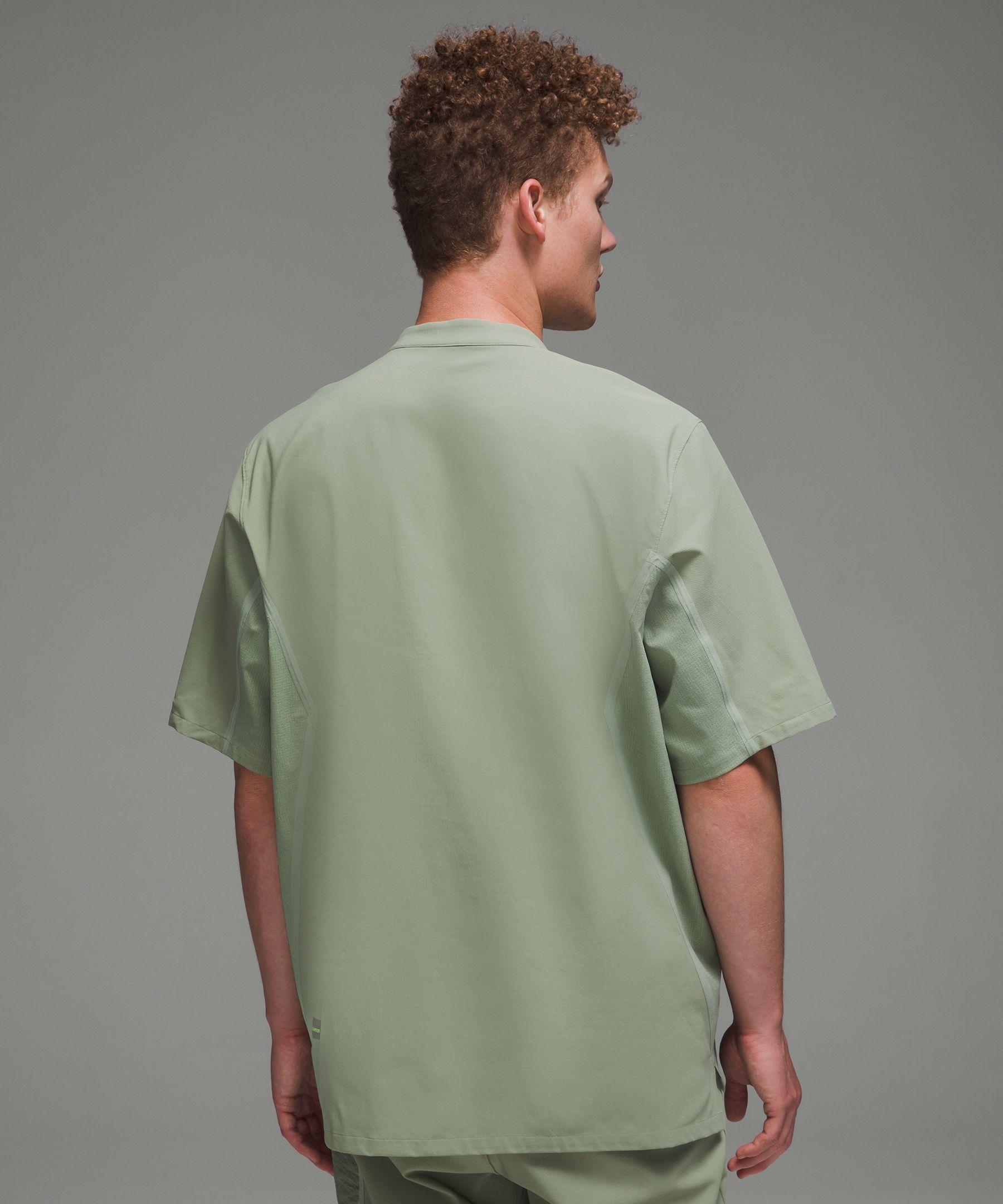 Water-Repellent Hiking Short Sleeve Shirt Product Image