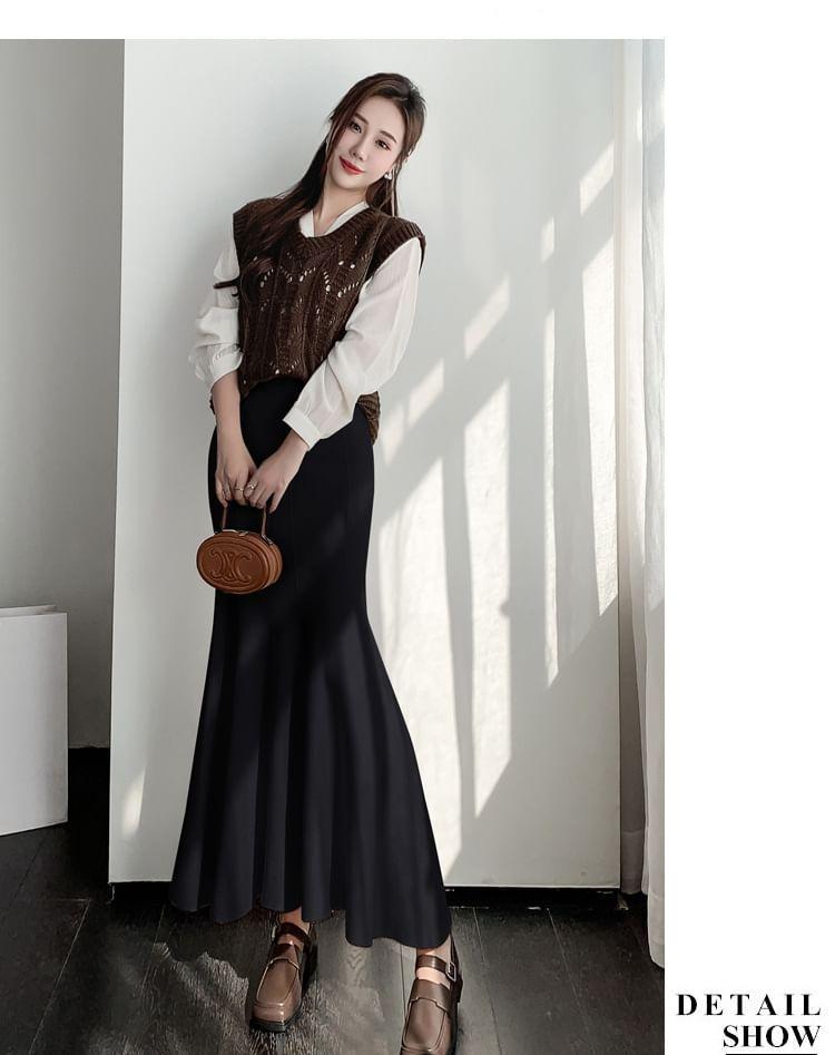 High Rise Plain Midi Mermaid Knit Skirt Product Image