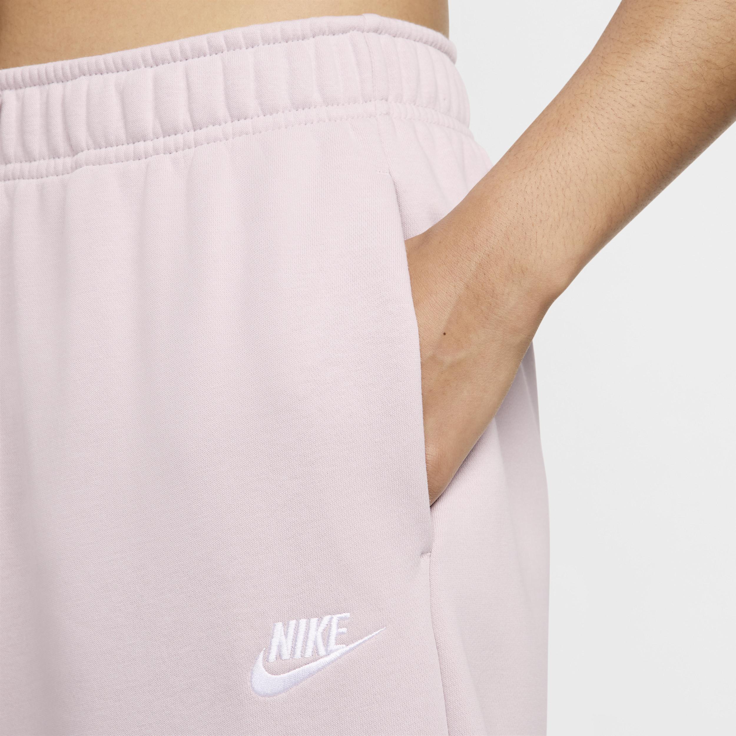 Women's Nike Sportswear Club Fleece Mid-Rise Oversized Sweatpants Product Image