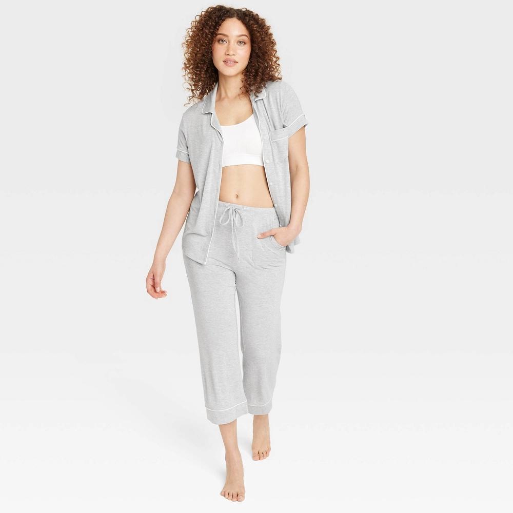 Women's Cloud Knit Short Sleeve Notch Collar Top and Cropped Pants Pajama Set - Auden™ Heathered Gray M Product Image