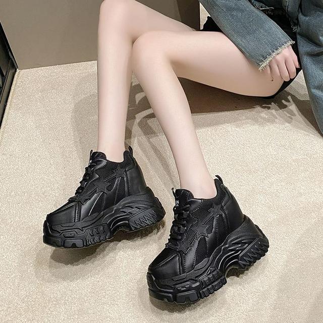 Star Applique Lace-Up Platform Sneakers Product Image