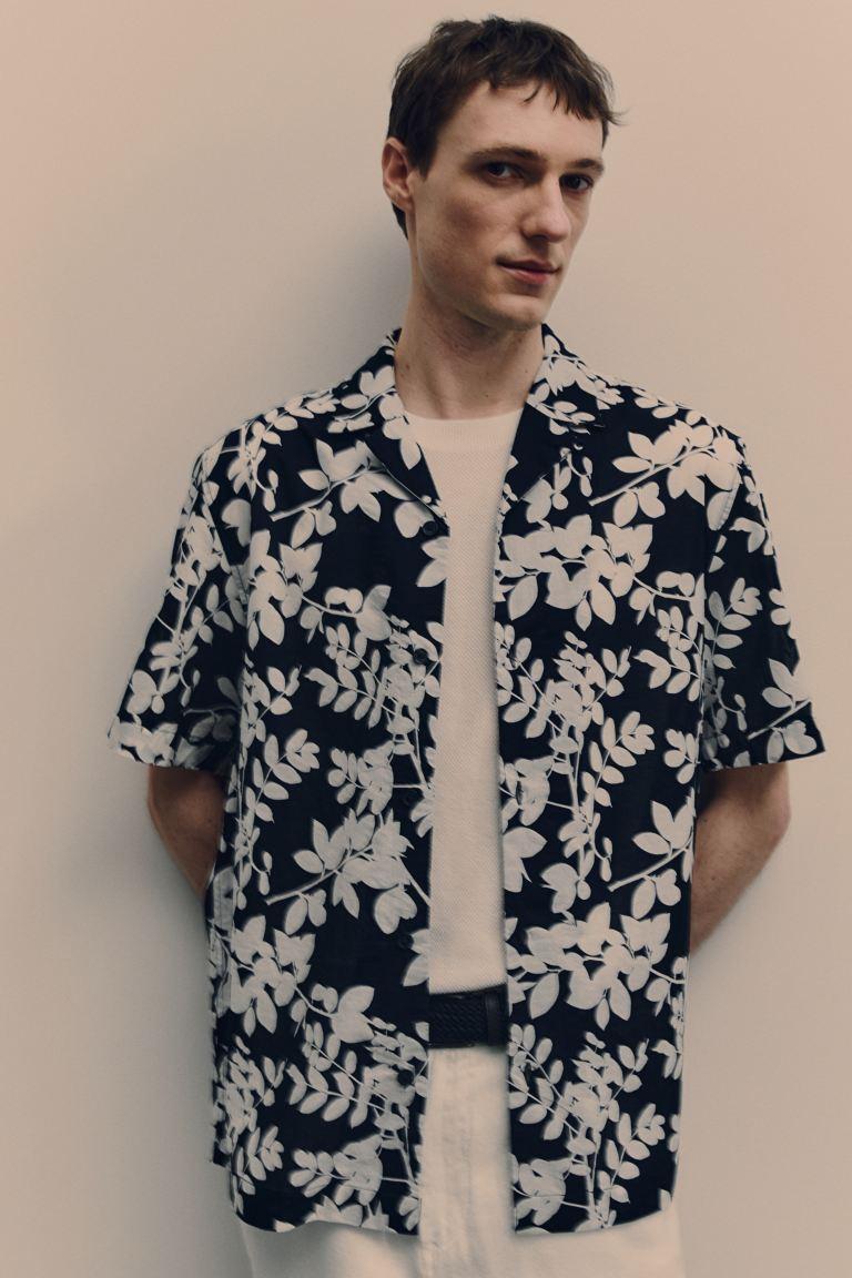 Regular Fit Printed Resort Shirt Product Image