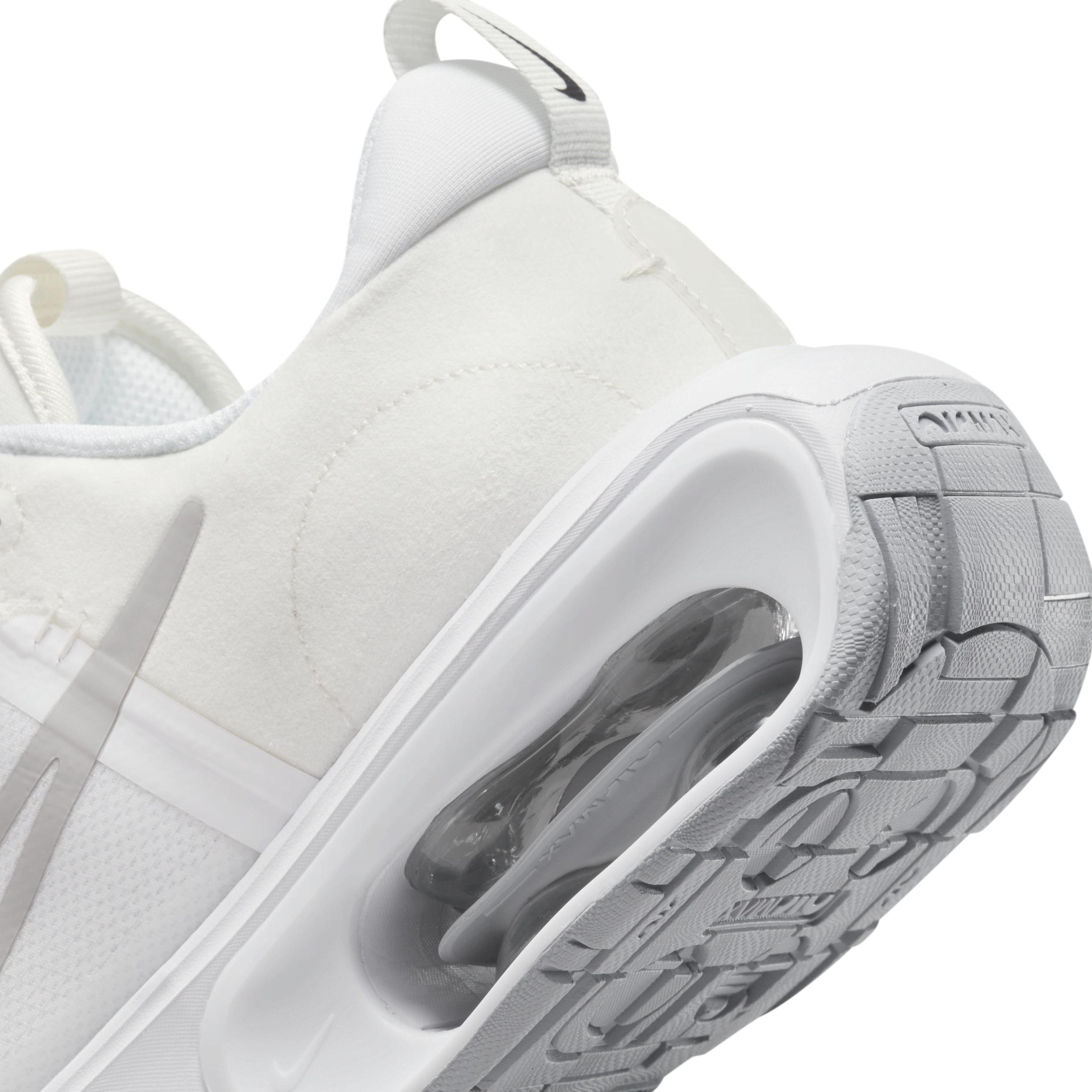 Nike Women's Air Max INTRLK Shoes Product Image