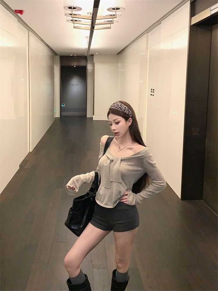 Long-Sleeve Off-Shoulder Knot Knit Top Product Image