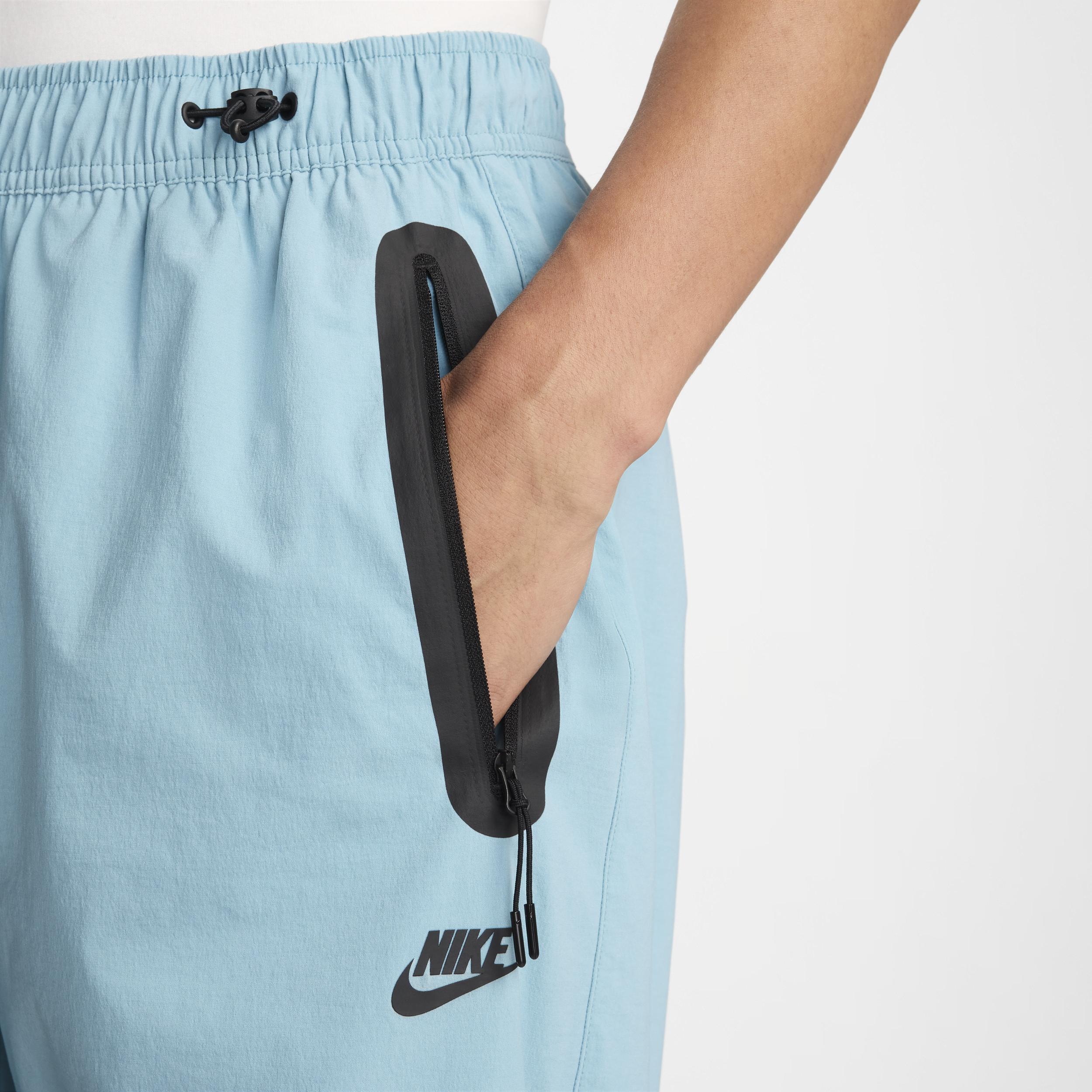 Nike Men's Tech Woven Oversized Pants Product Image