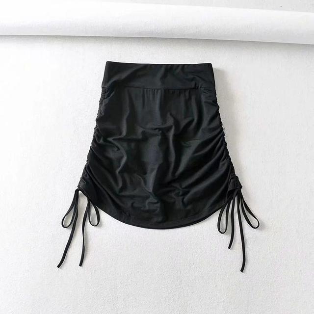 High-Waist Ruched Side-Drawstring Yoga Shorts Product Image