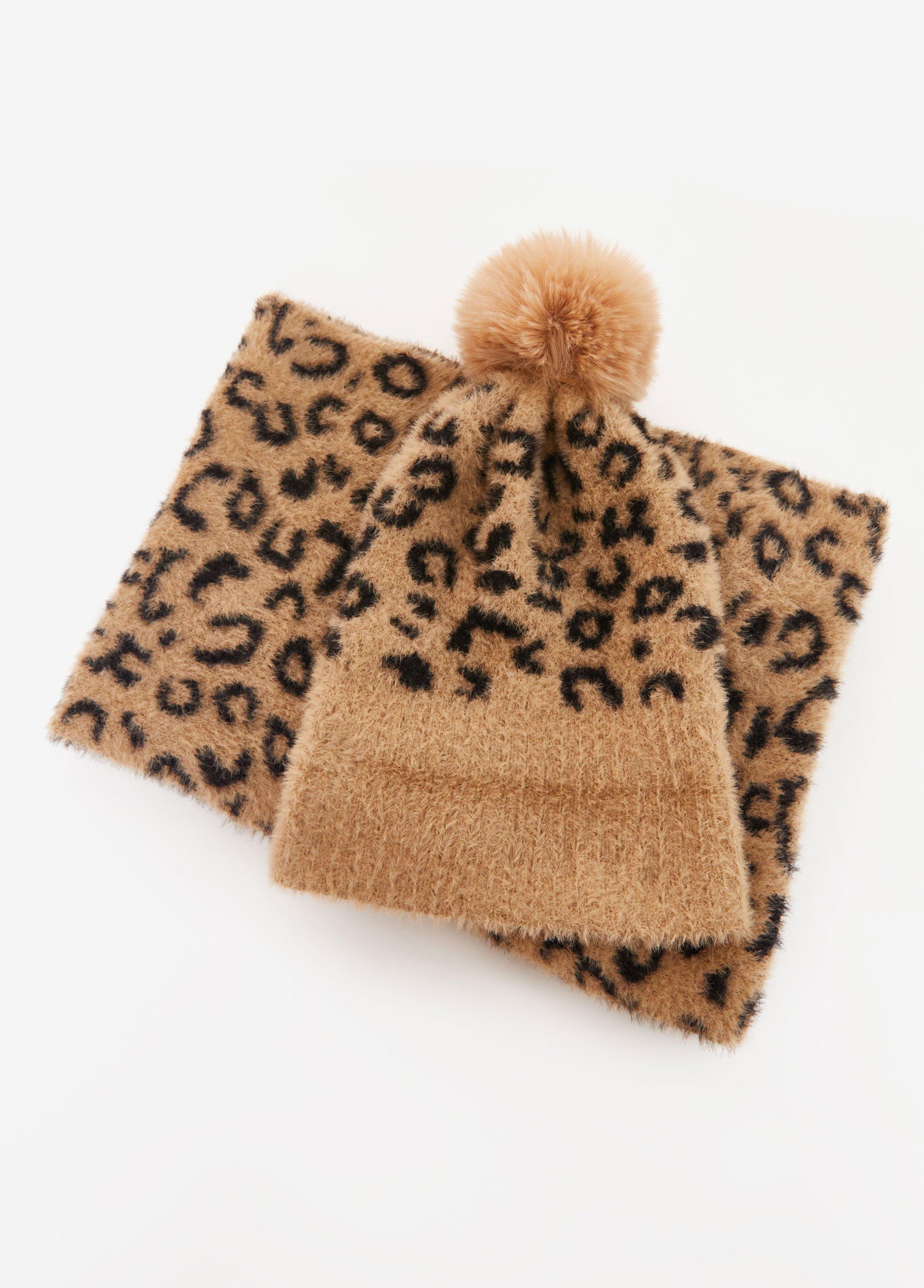 Leopard Hat and Scarf Set Product Image