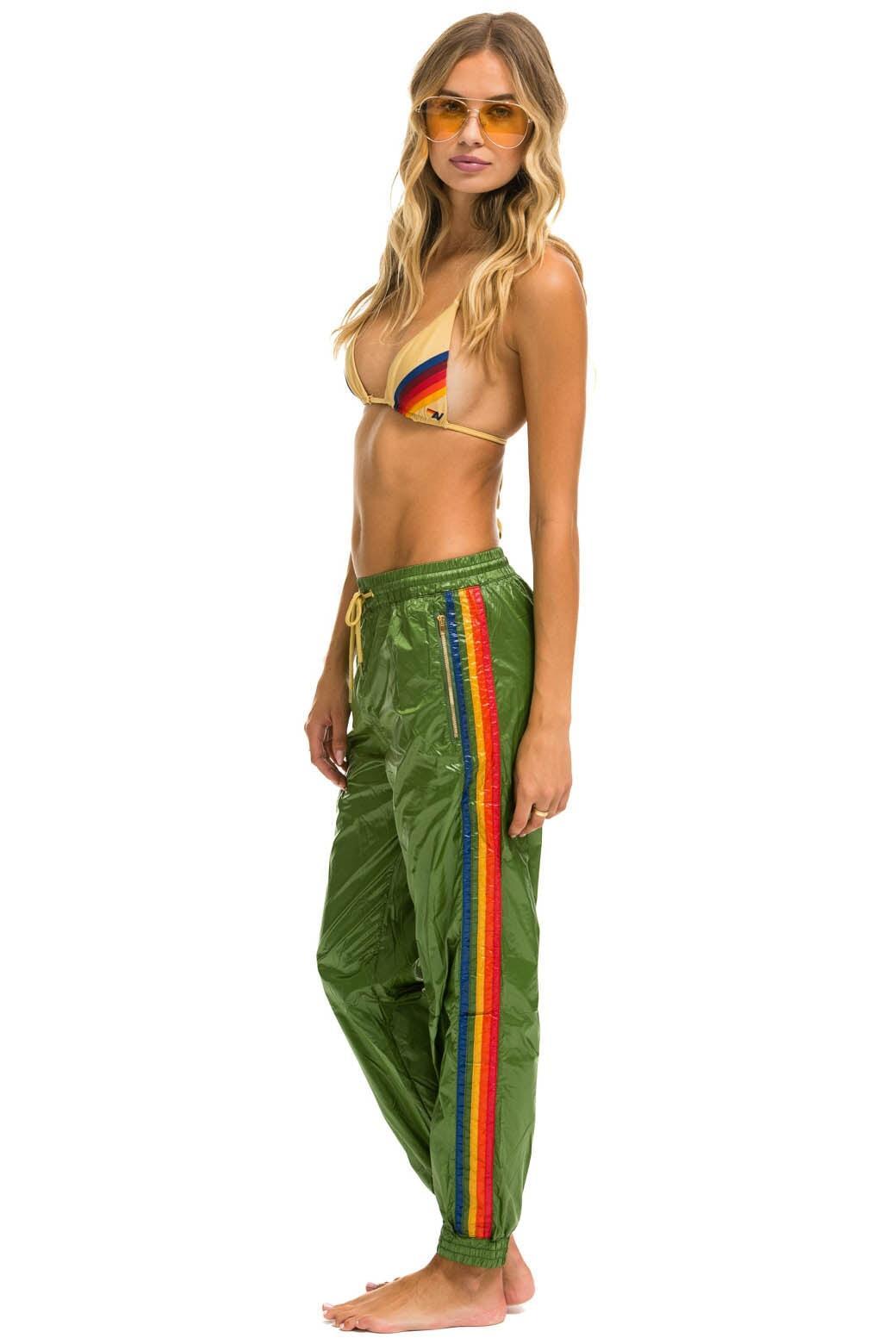 5 STRIPE WIND PANT - GARDEN GREEN Female Product Image