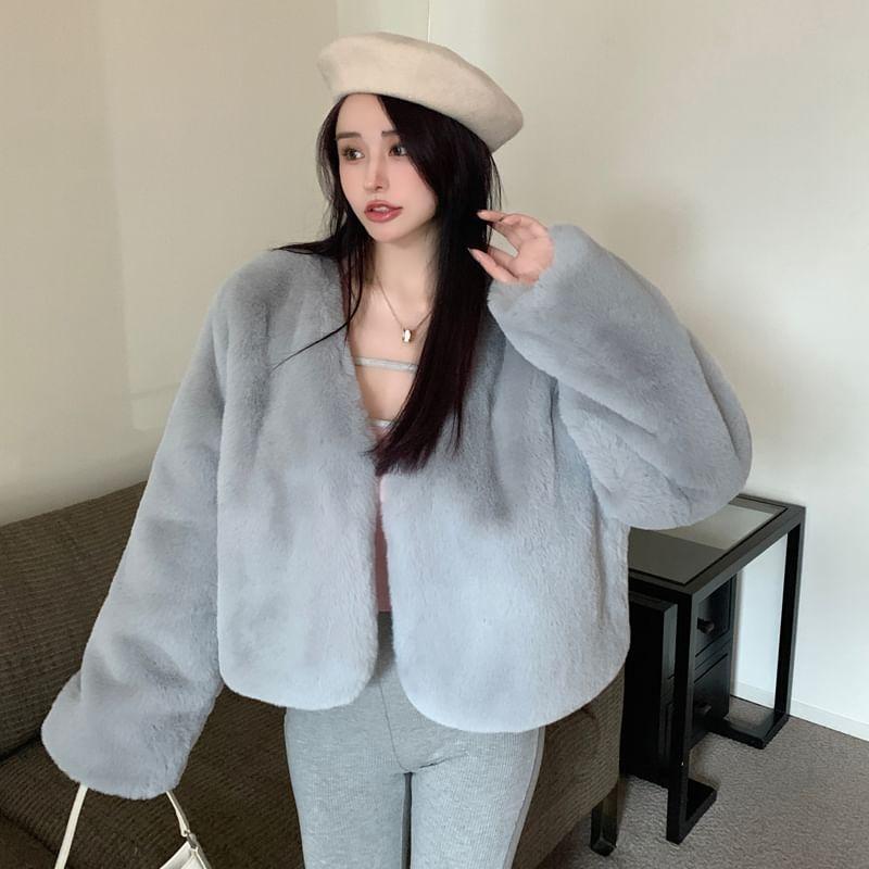 V-Neck Plain Faux Fur Fluffy Crop Coat Product Image