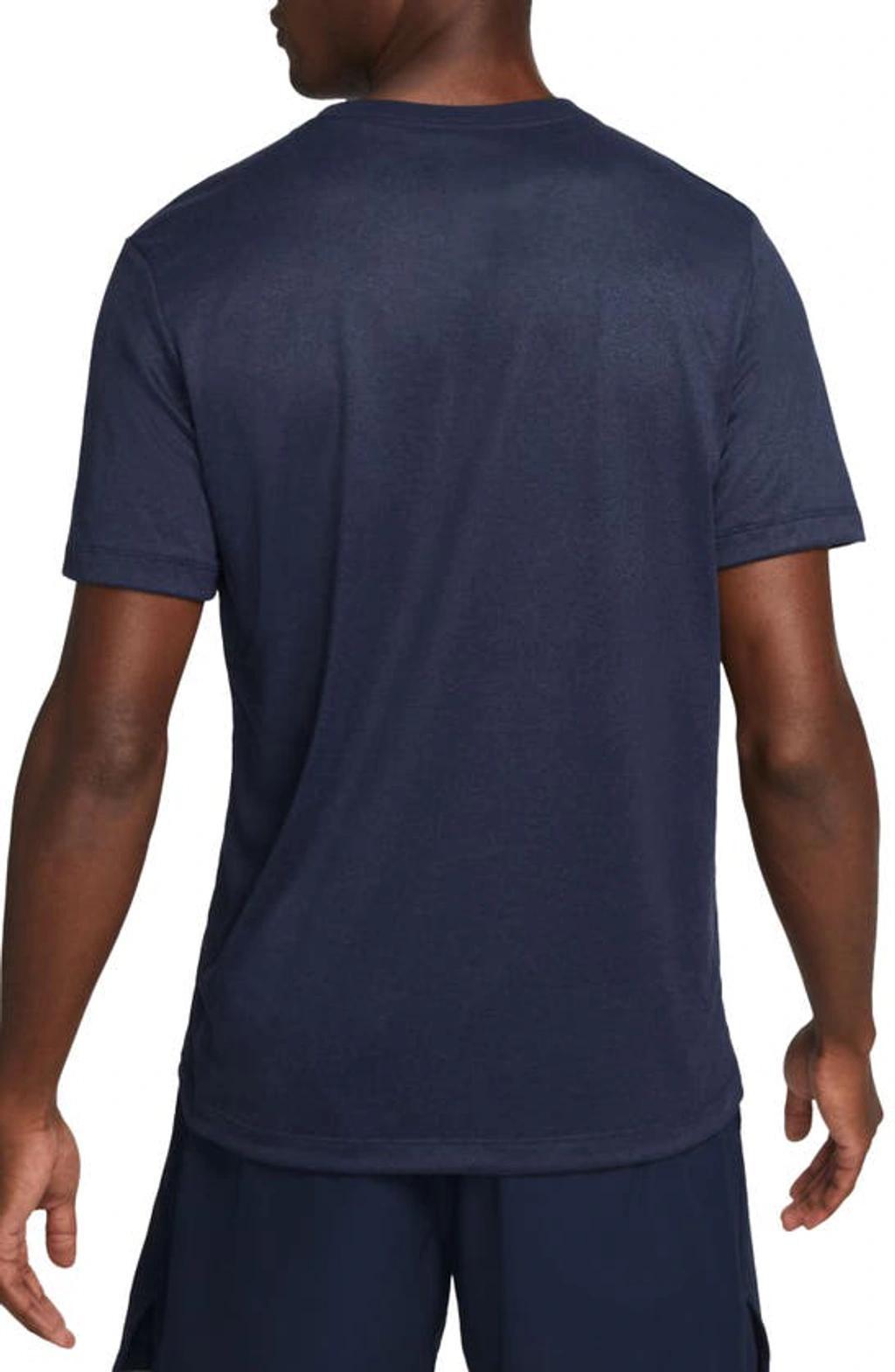 Men's Dri-fit Legend Fitness T-shirt In Blue Product Image