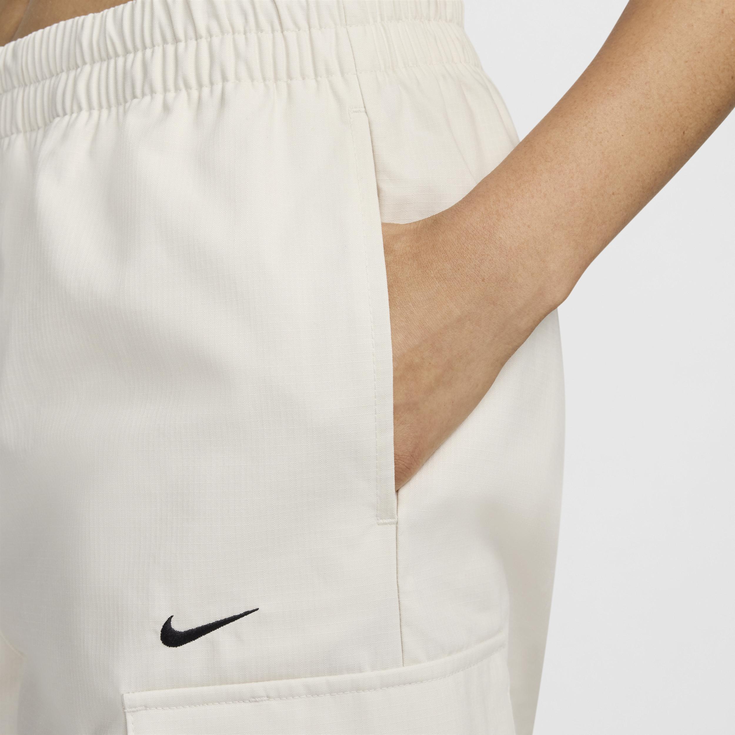 Nike Sportswear Everything Wovens Women's Mid-Rise Cargo Pants Product Image