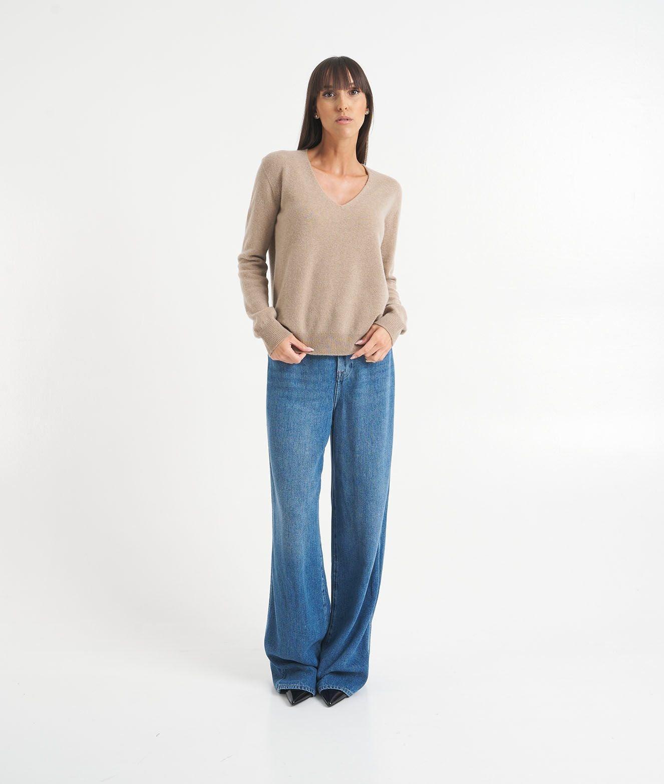 Knit sweater in cashmere Product Image